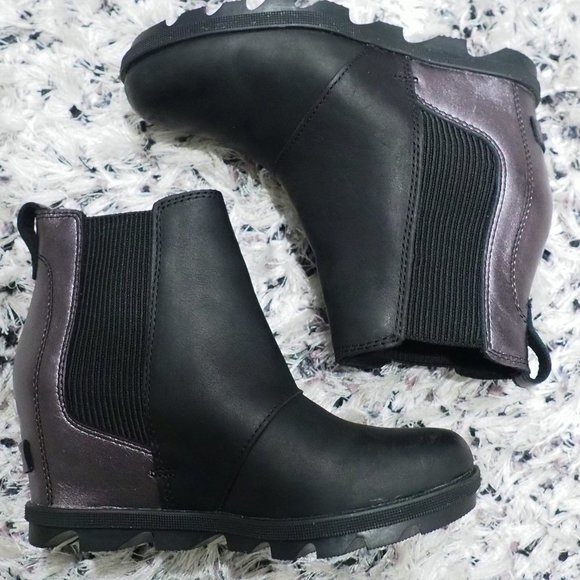 Sorel Women's Joan of Arctic Wedge Chelsea Boot - Picture 1 of 6